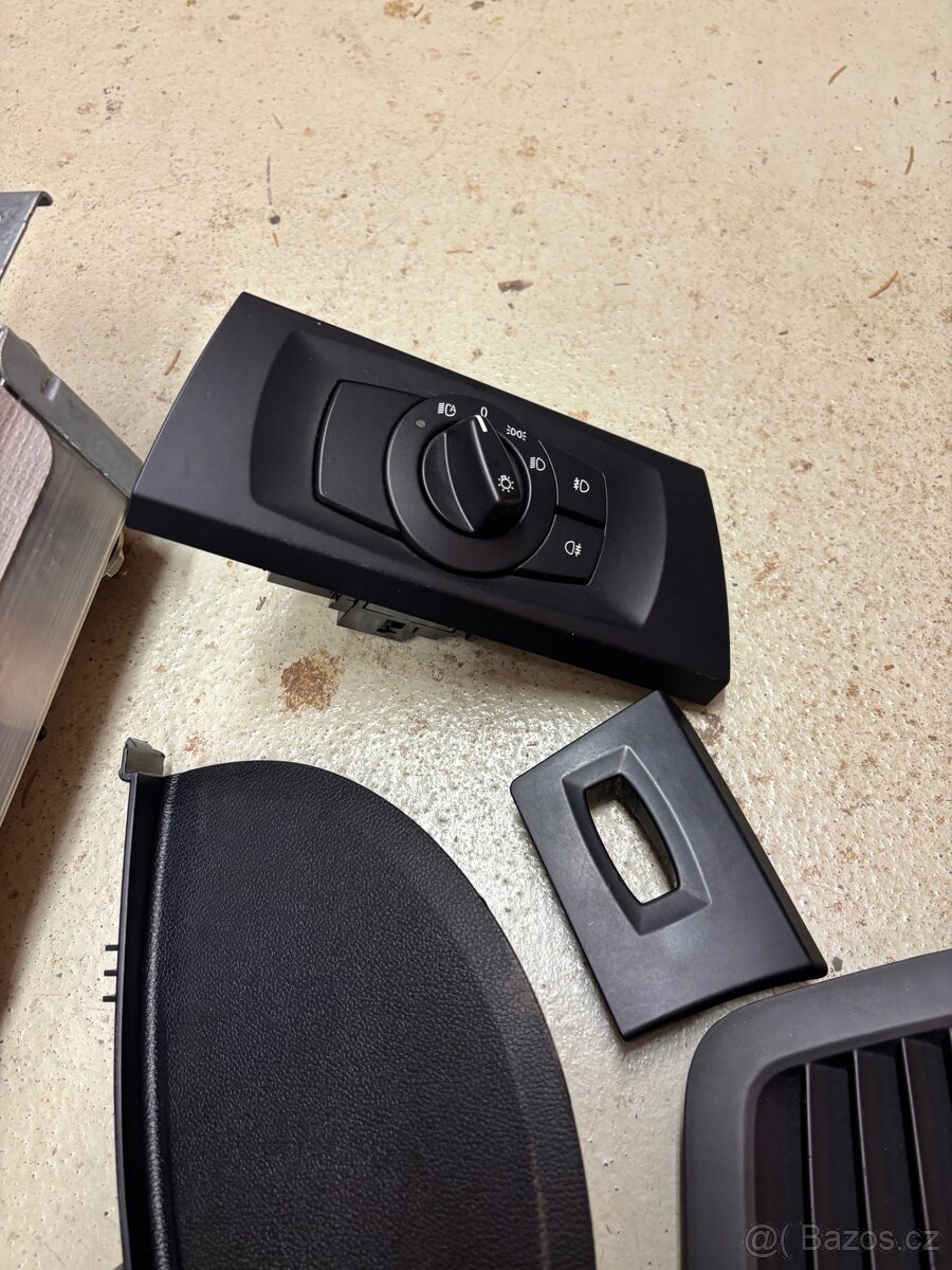 dily interieru bmw e90 - 5