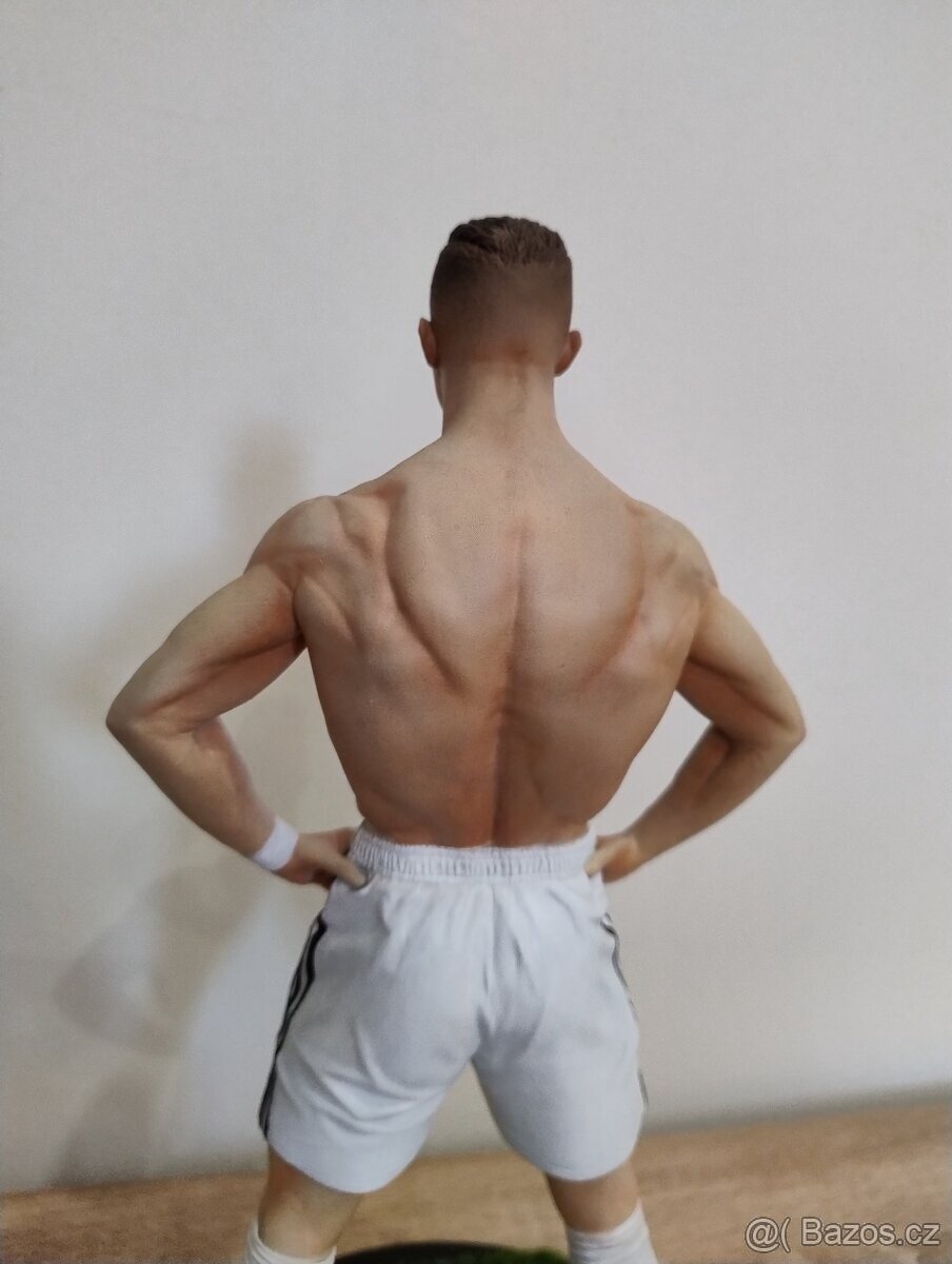 Cristiano Ronaldo - 5