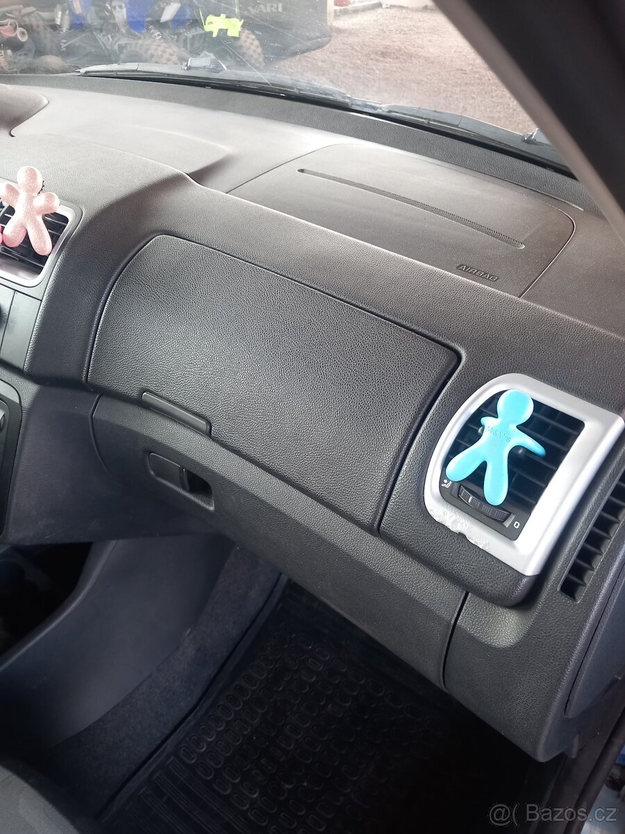 Škoda Roomster 1,4 - 5