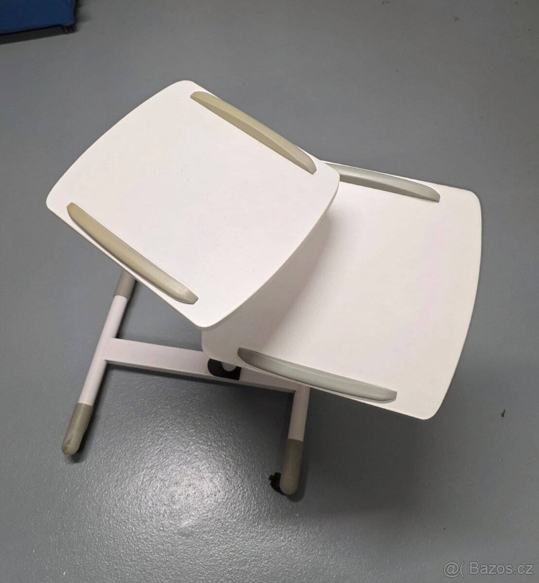 Stojan na projektor - 5