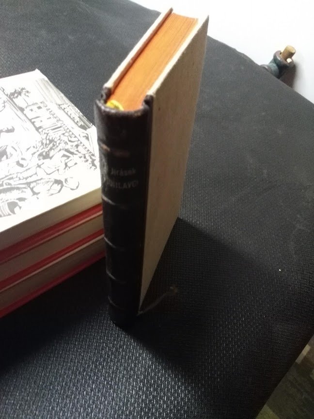 Knihy staré - B2 - 5