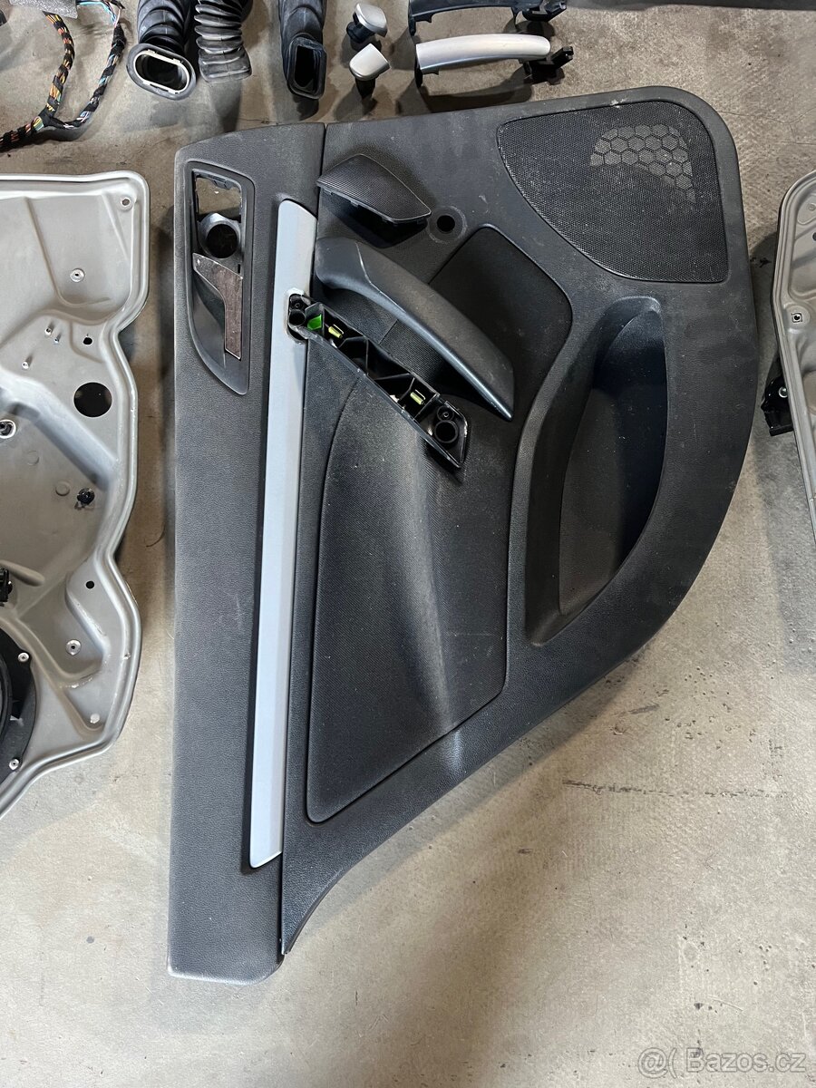 Škoda Octavia 2 díly - 5