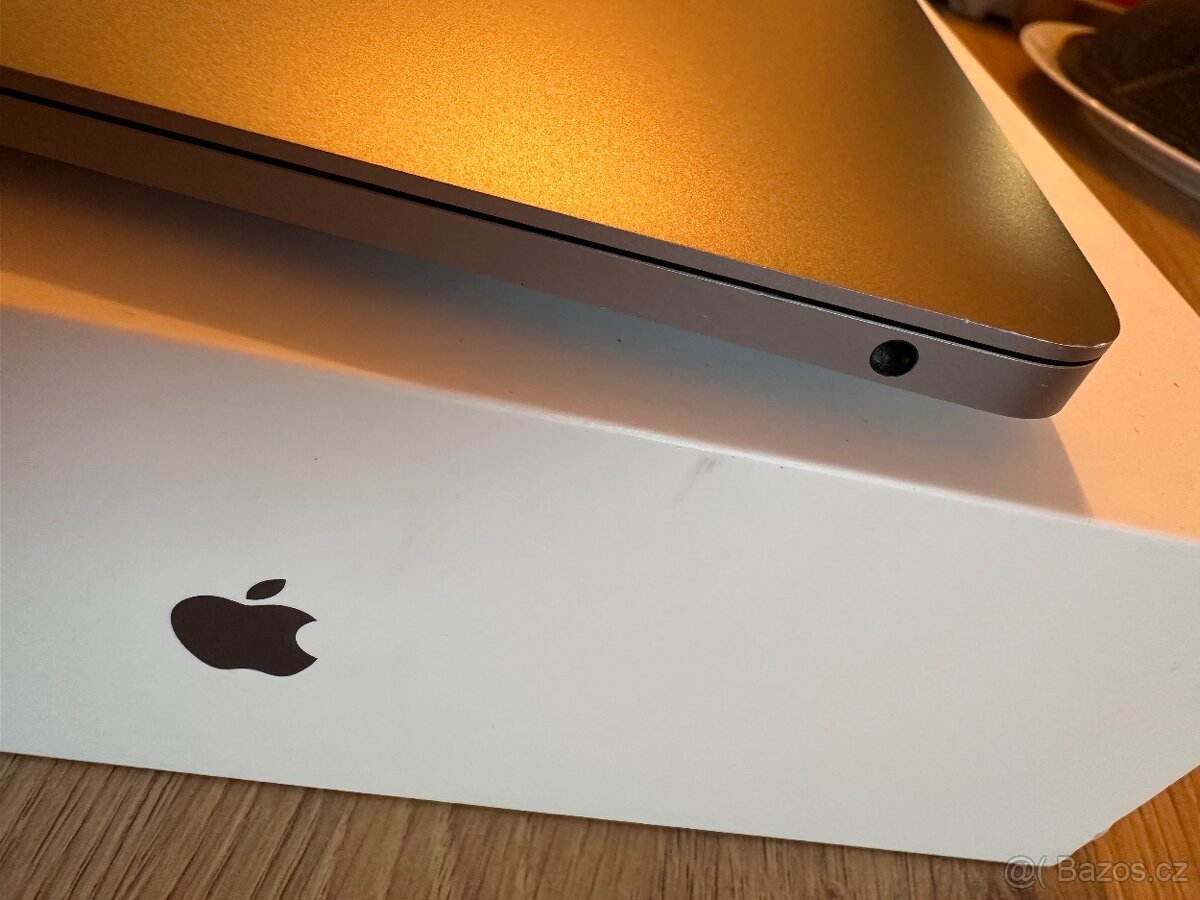 Mac Book Air 13” 2020 - 5