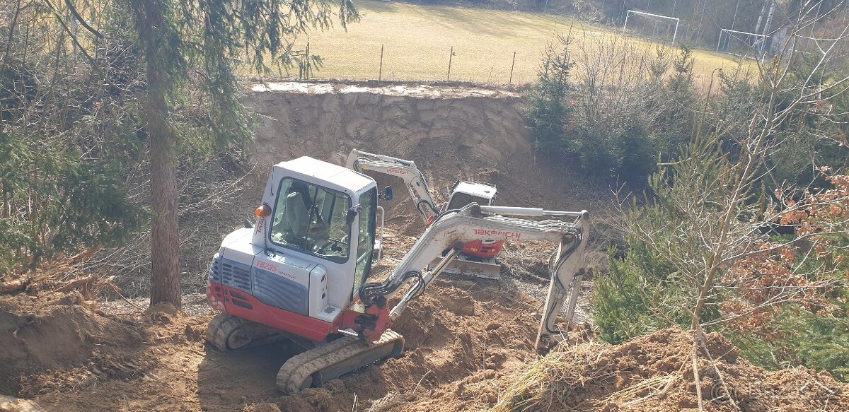 Strojník / bagrista / řidič - 5