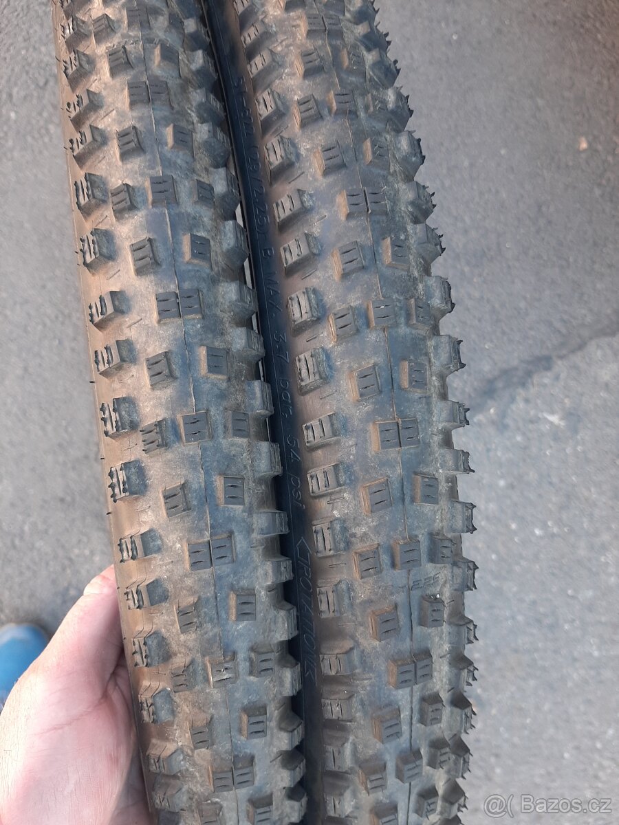 Nove pláště Schwalbe 39x2.25 - 5
