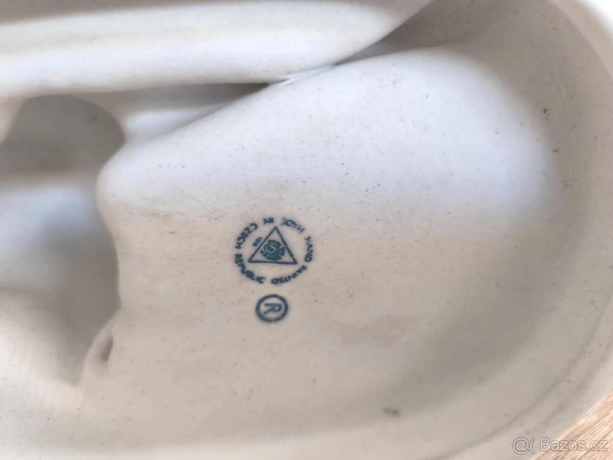 Retro soška "Ležící vlčák" Royal DUX - 5