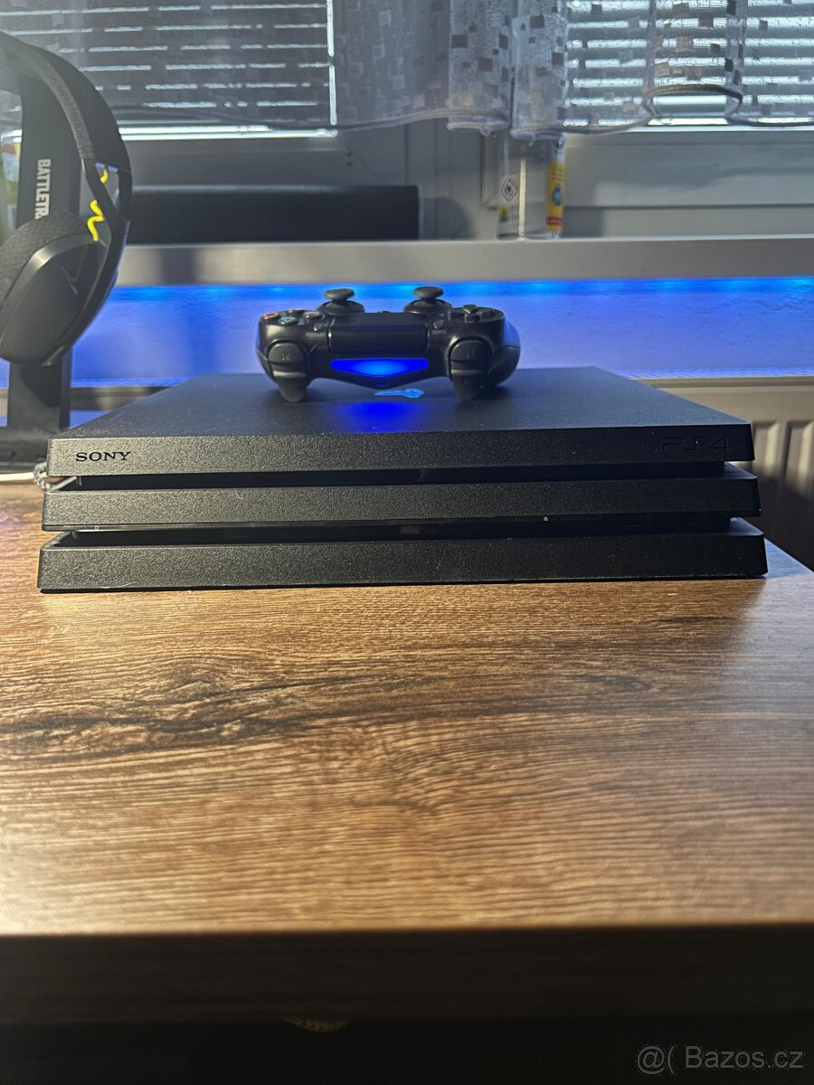 PS4 Pro - 5