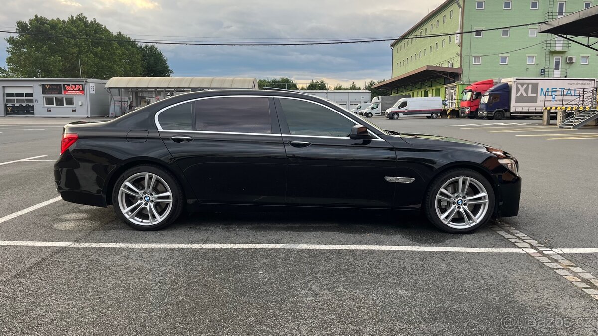 BMW 750Li - 5