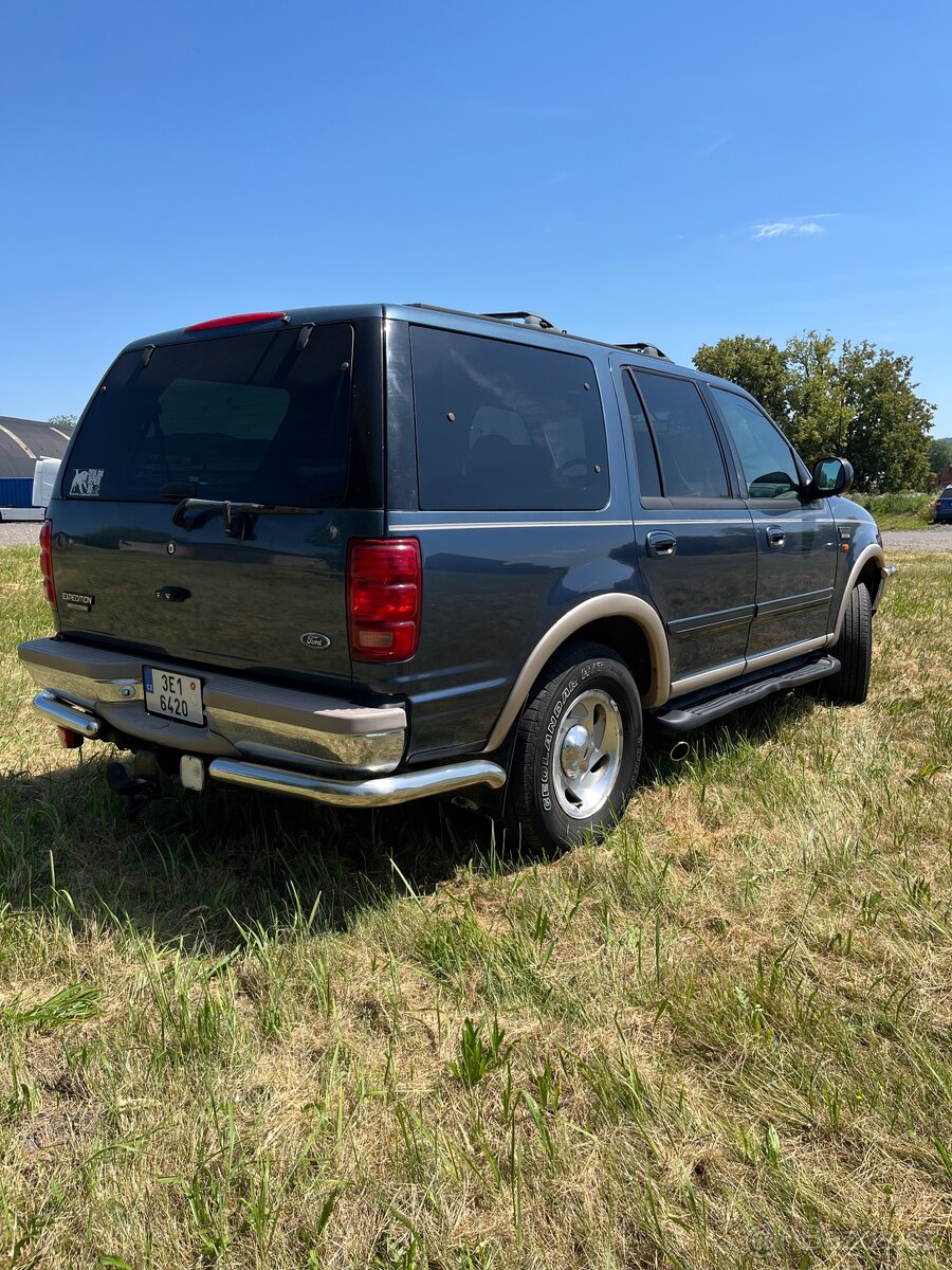 FORD Expedition 5.4 Triton - 5