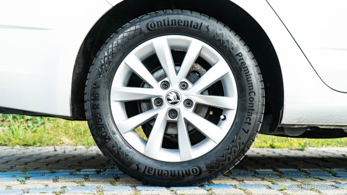 Škoda Octavia Combi 1.6 TDI Style DSG - 5