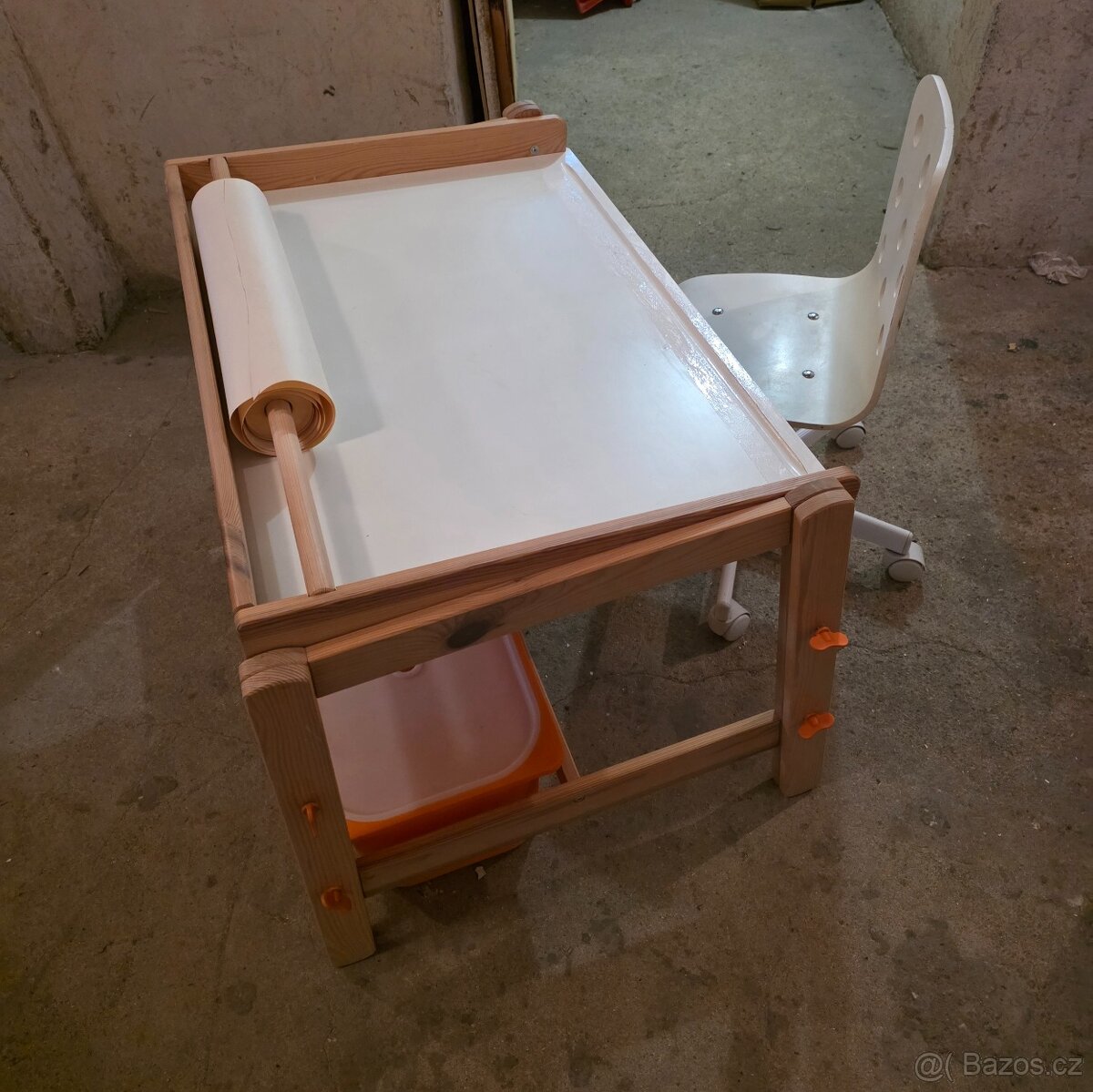 Dětský psací stůl Flisat Ikea - 5