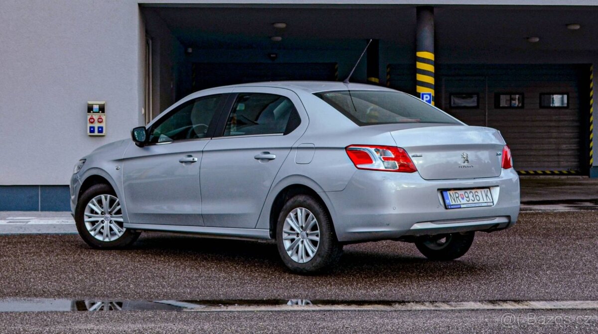Peugeot 301 1.2 PureTech Allure - 5