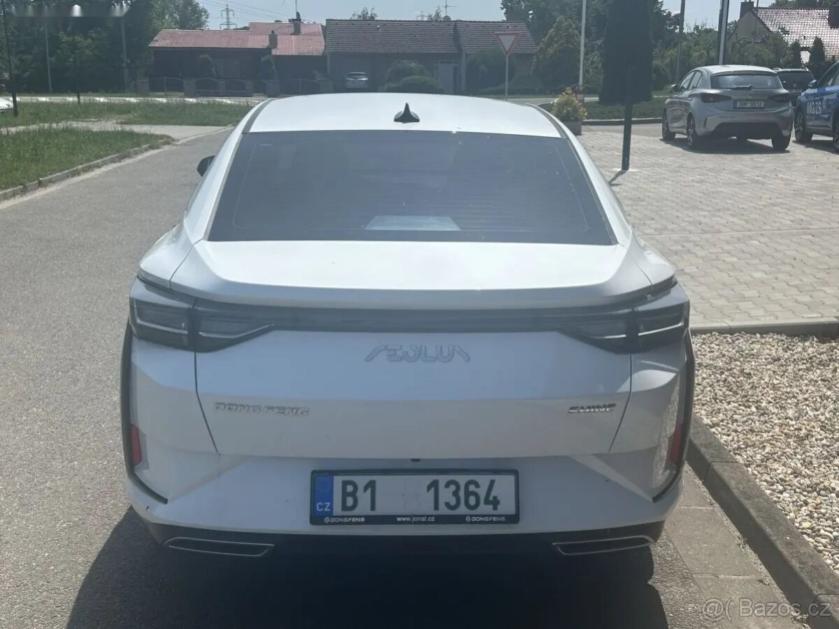 Dongfeng Shine - 5