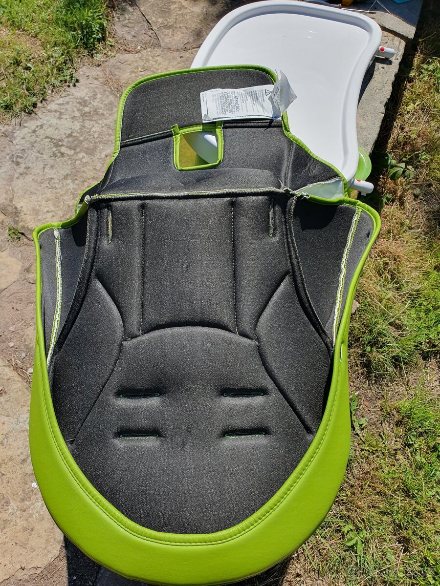 Multifunkční skládací jídelní židlička - 5