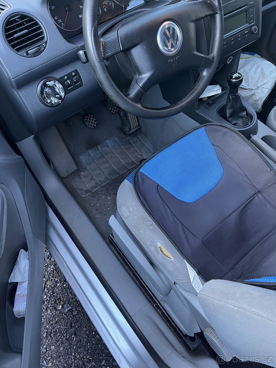 VW Caddy 7 míst - 5