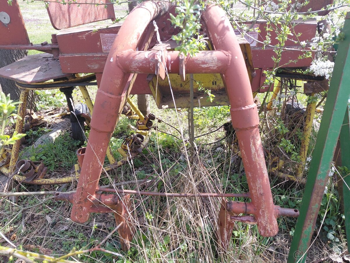 Obraceč a nahrnovač sena - 5