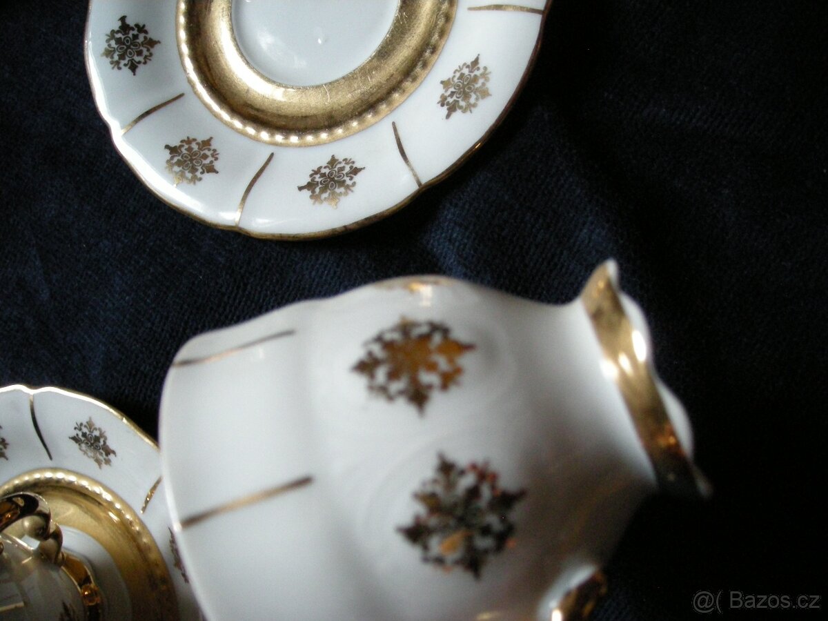 Souprava 6 porcelánových zlacených šapó - 5