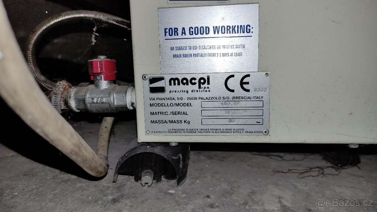 2x průmyslový žehlící stůl MACPI + žehličky + parní vyvíječ - 5