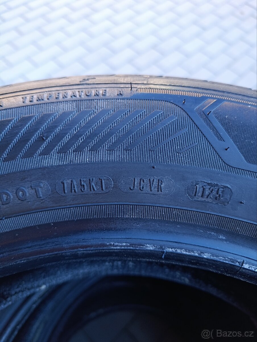 Goodyear 205 60 17 - 5