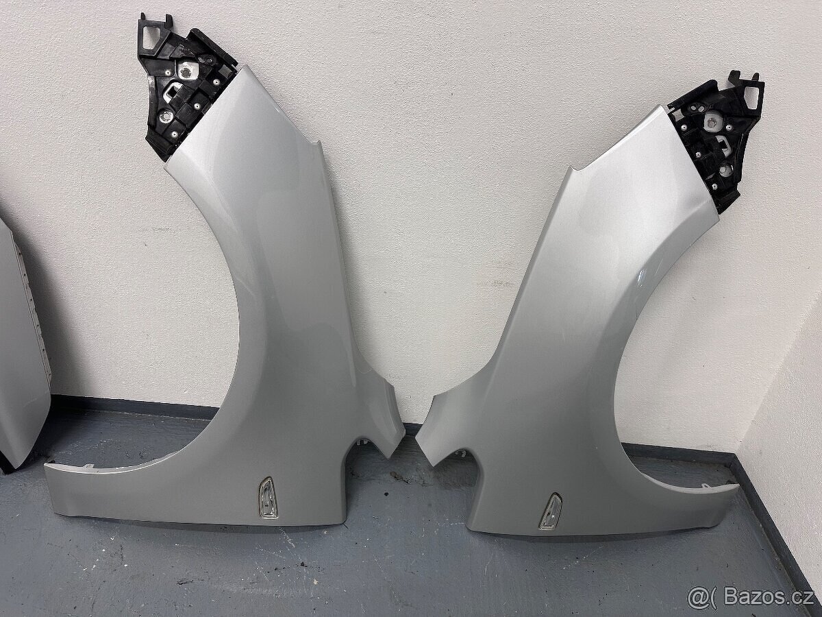 Opel Astra J Facelift Kapota a blatníky - 5