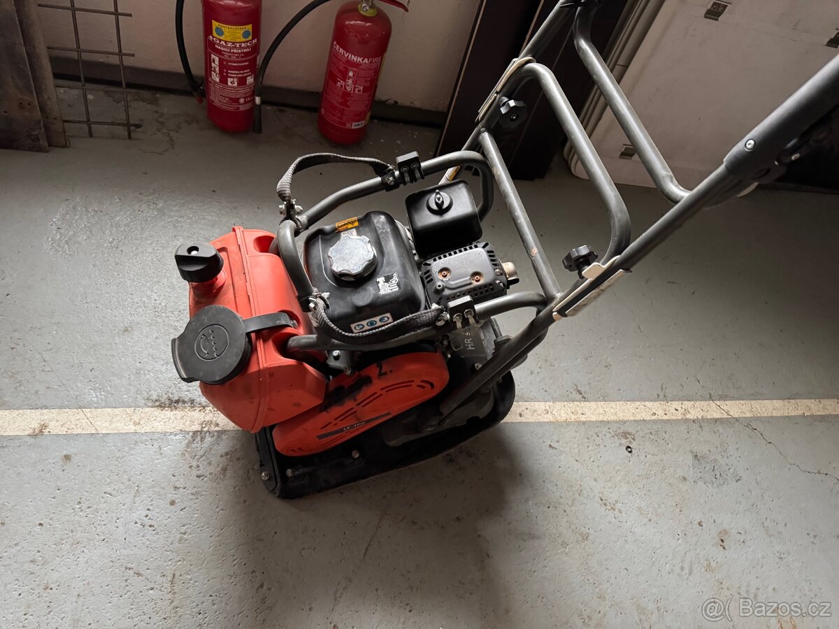 Husqvarna vibrační deska LF100LAT - 5