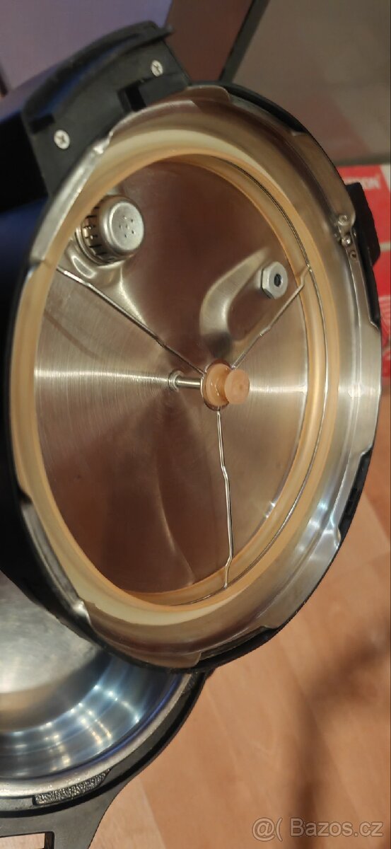 Multifunkční hrnec Tesla Elitecook K70 - 5