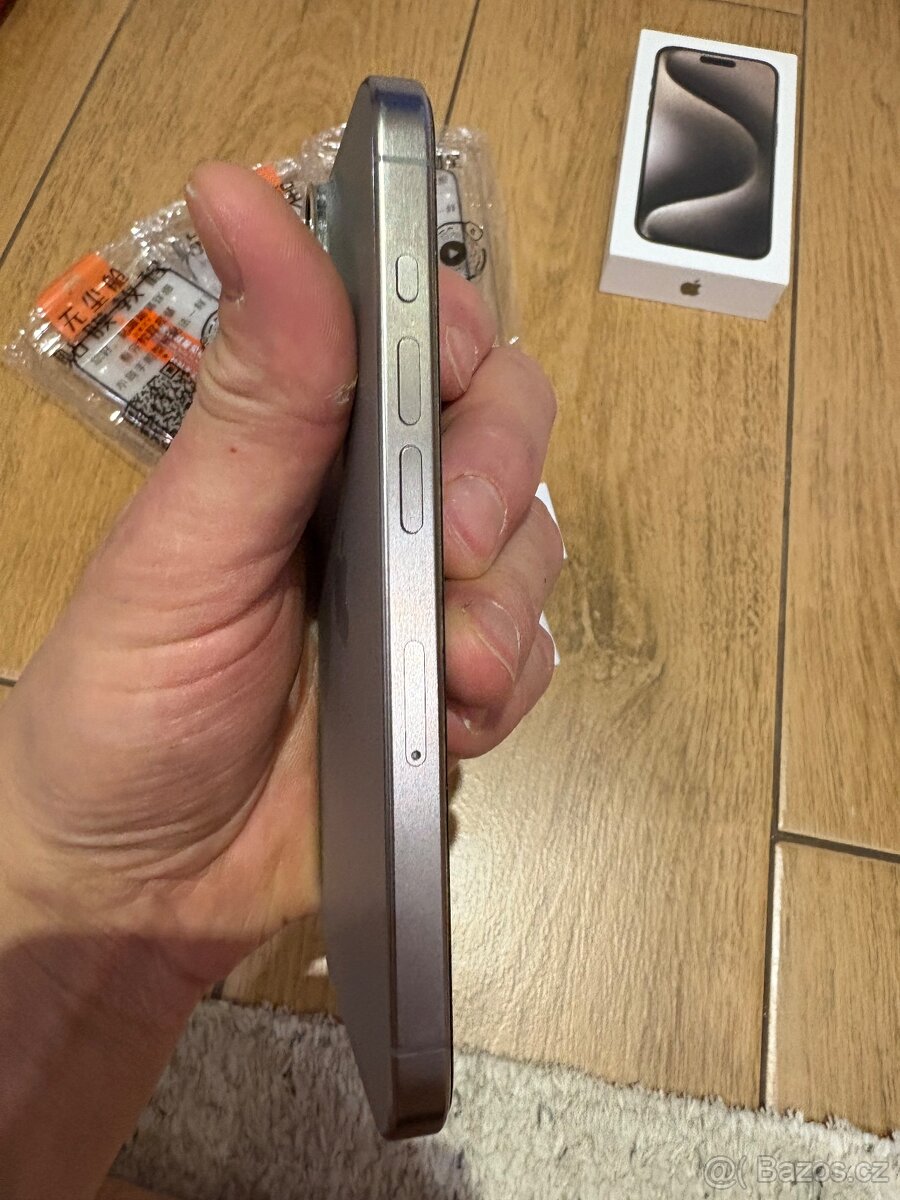 Apple Iphone 15 pro 256GB - 5