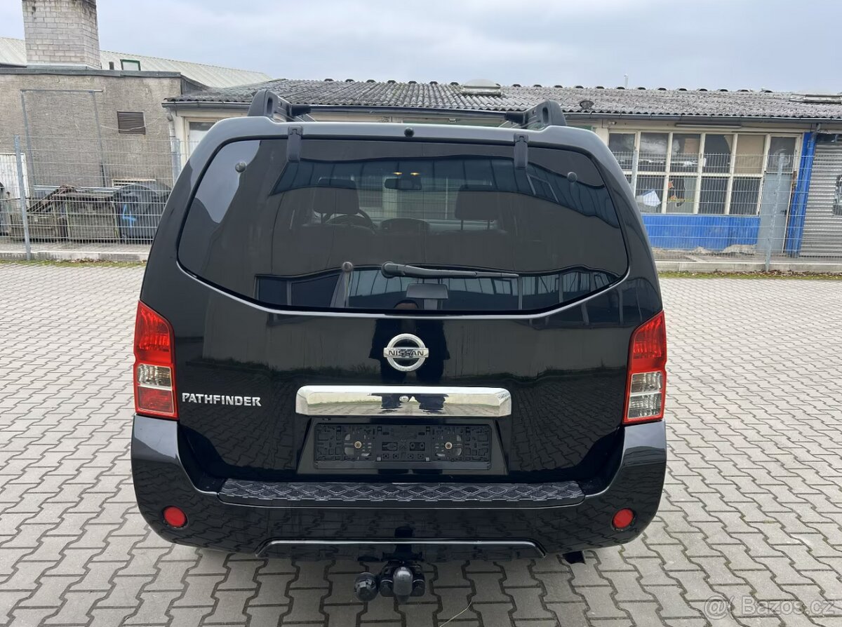 Nissan Pathfinder 3.0 dCi LE 170kw - 5