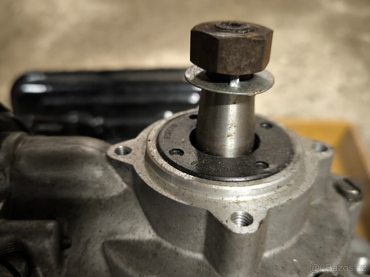 Motor BD 1S50-A, + celá benzinová sekačka - 5