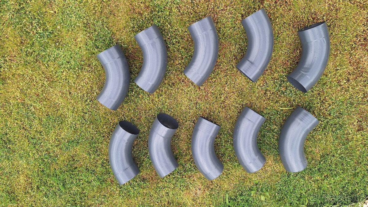 kolena okapů + spony do zdi - 5