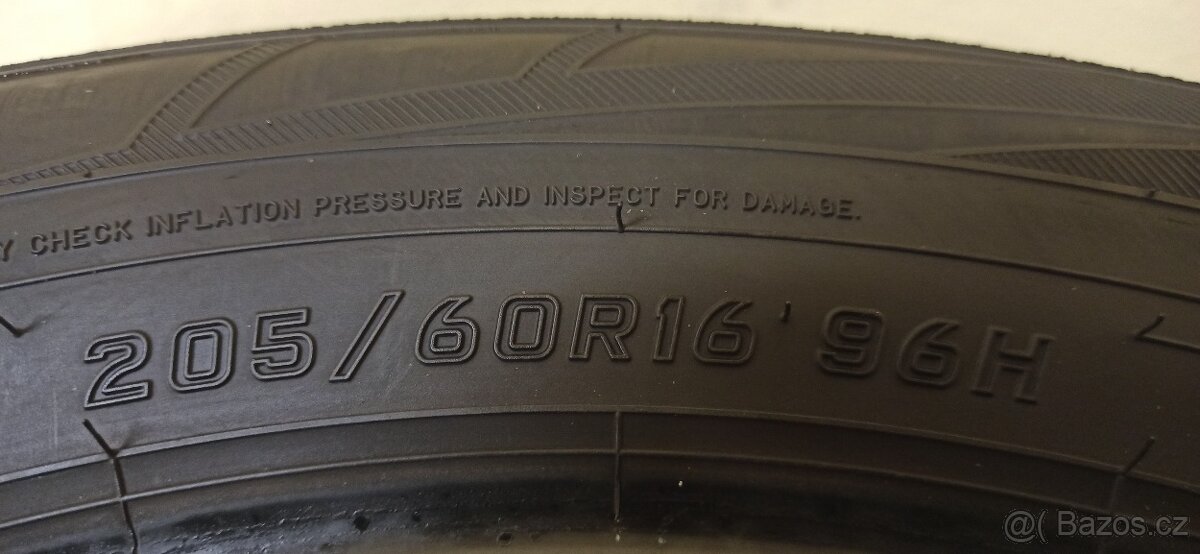 Falken Eurowinter HS01 205/60 R16 96H 6 - 6,5 mm - 5