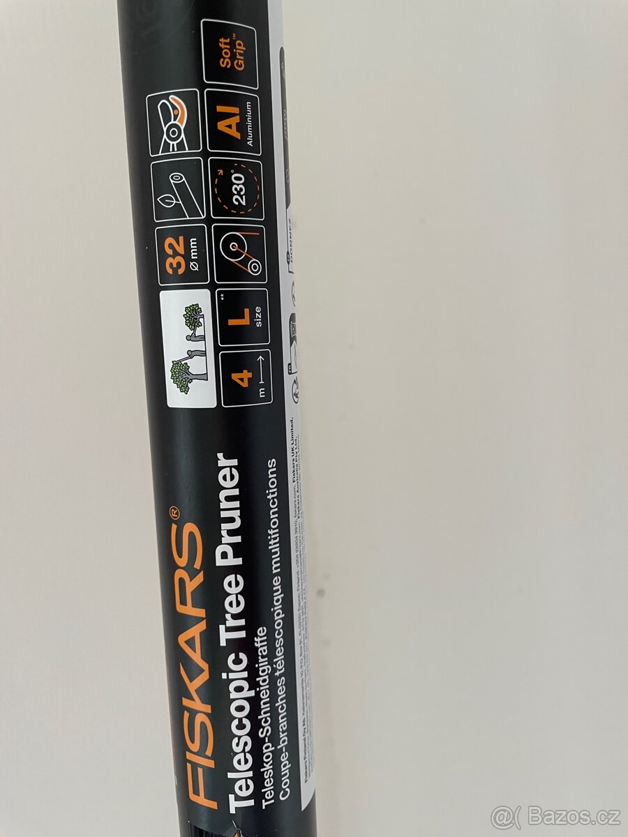 Fiskars teleskopické nůžky s pilkou - 5