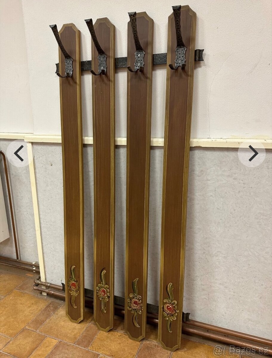 Věšák rustikal, malovaný - 5