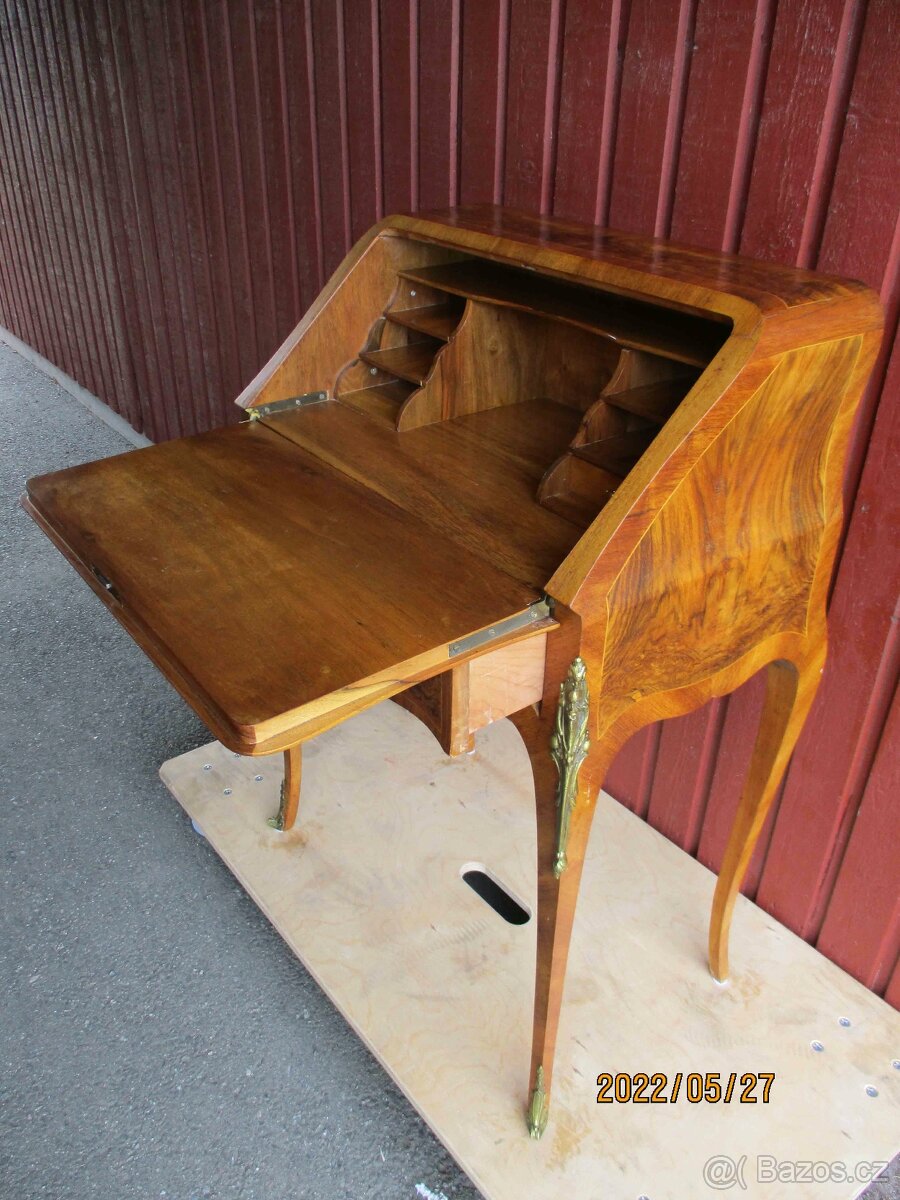 Sekretar orechova korenice - AKCE - 5