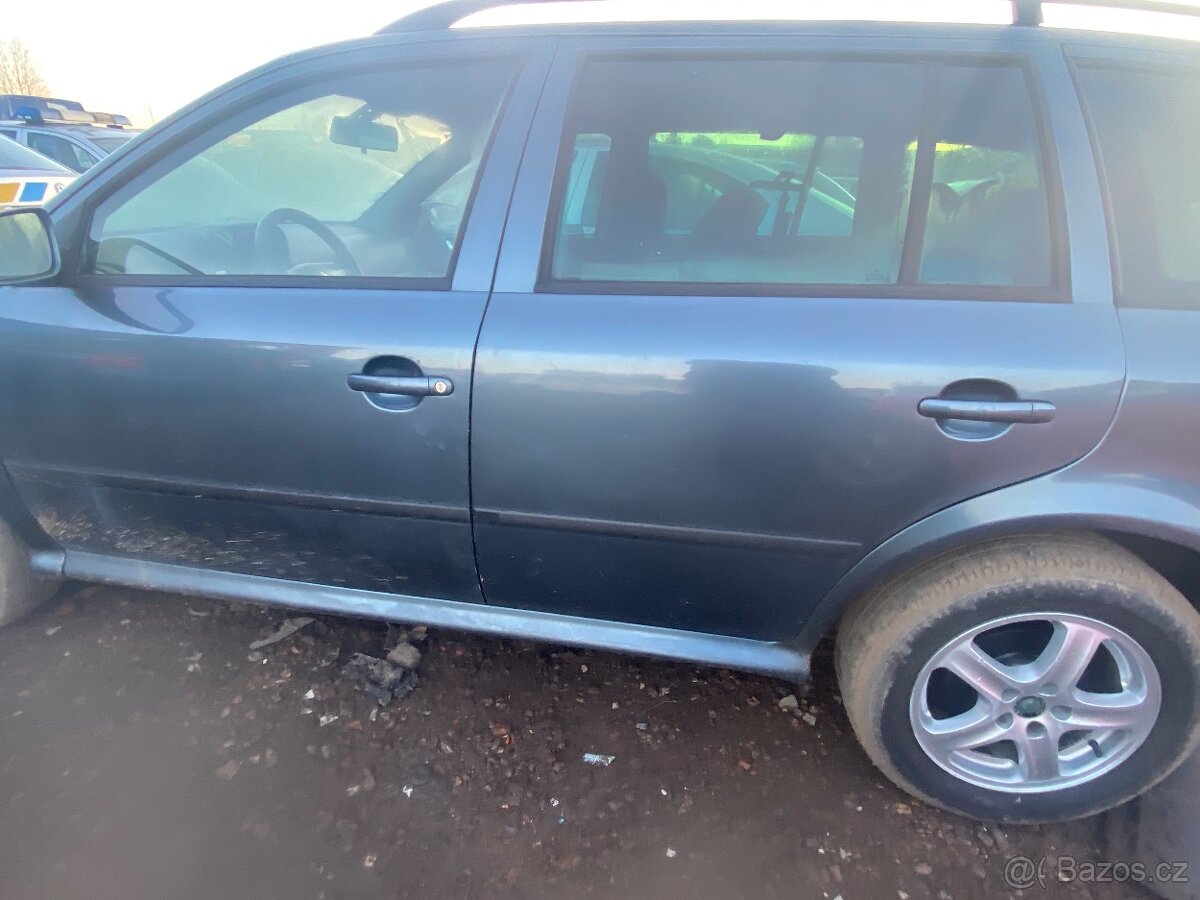 Škoda Octavia 1 combi- bez koroze( barva 9901) - 5