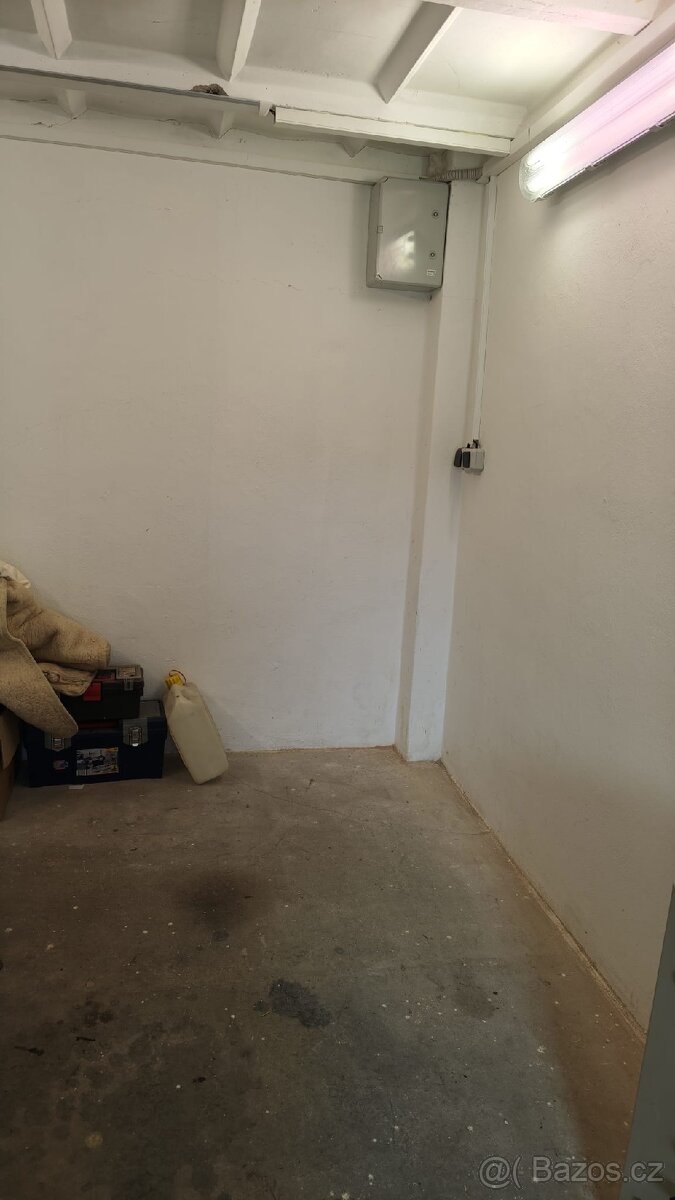 Prodej Garáže burešov. - 5