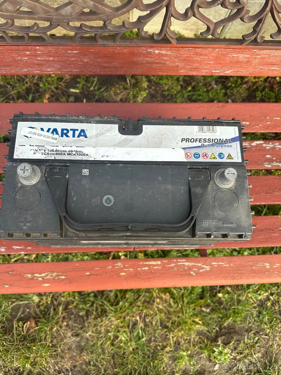 Rybářský člun pramice loď - 5