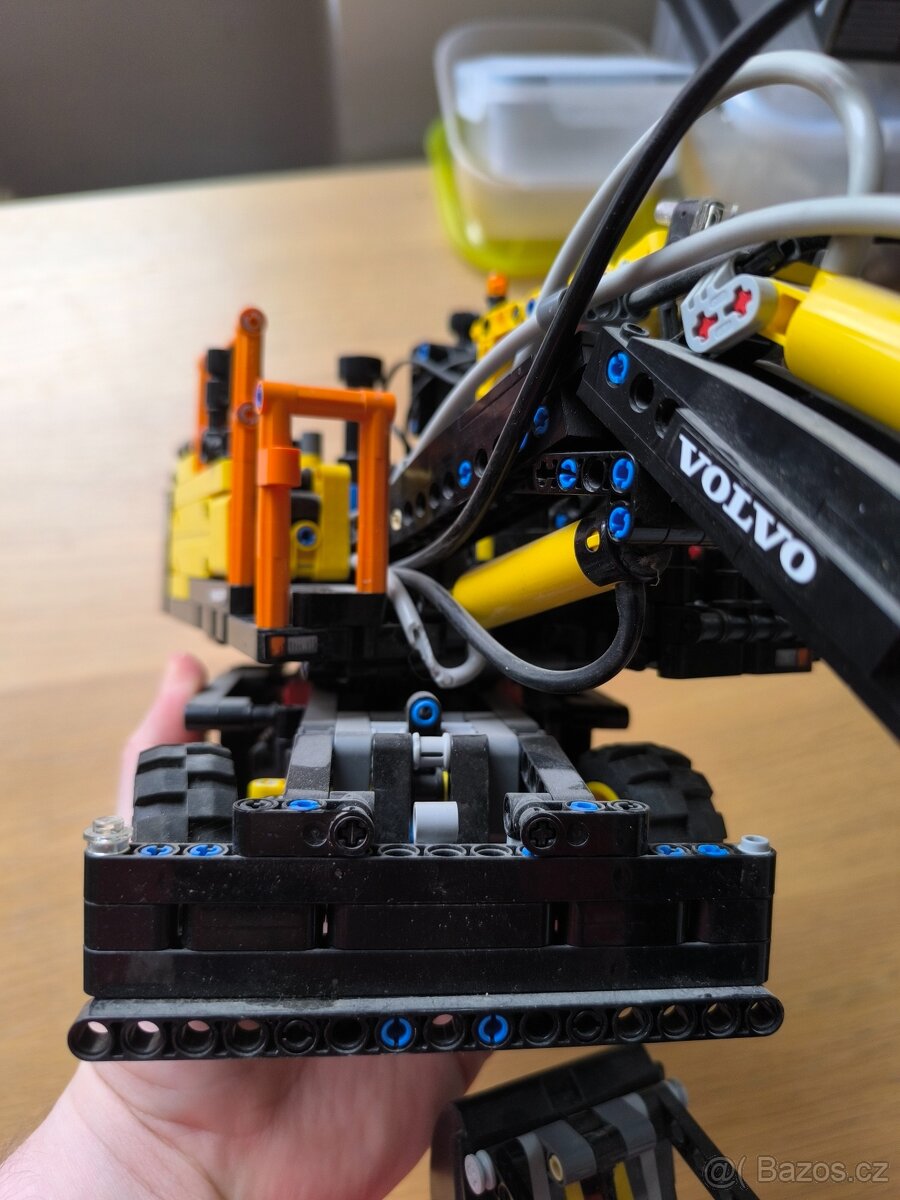 LEGO Technic 42053 Volvo - 5
