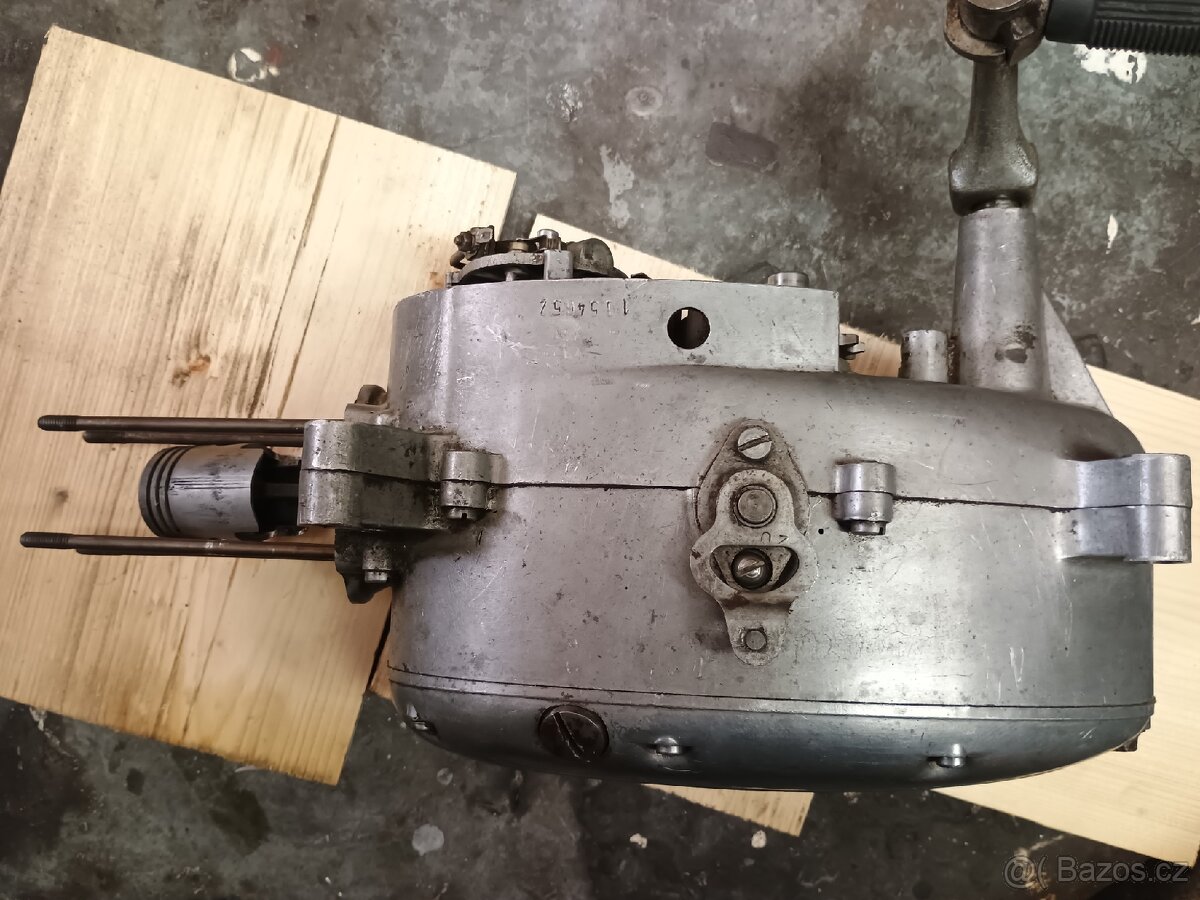 Motor Jawa 50 /20,21,23 - 5