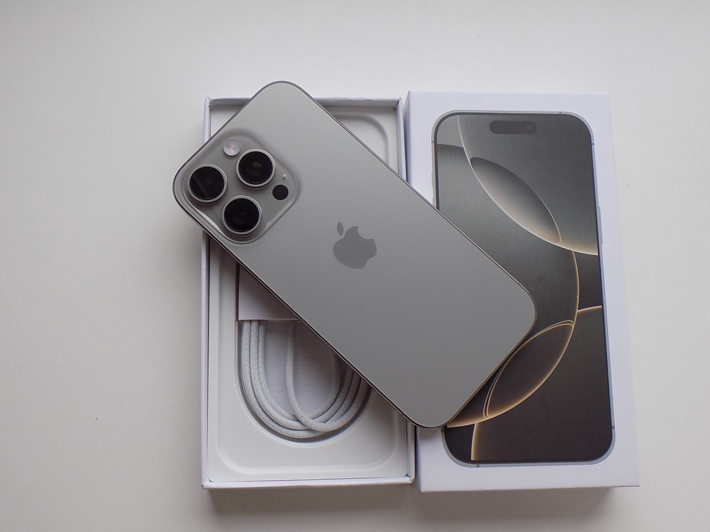  APPLE iPhone 16 Pro MAX 256GB Přírodní Titan - ZÁRUKA -TOP - 5