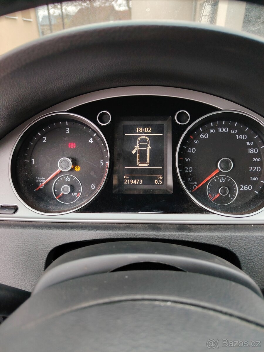 VW Passat combi B7 1.6TDi 77kW - 2012 - dovoz DE - závada - - 5