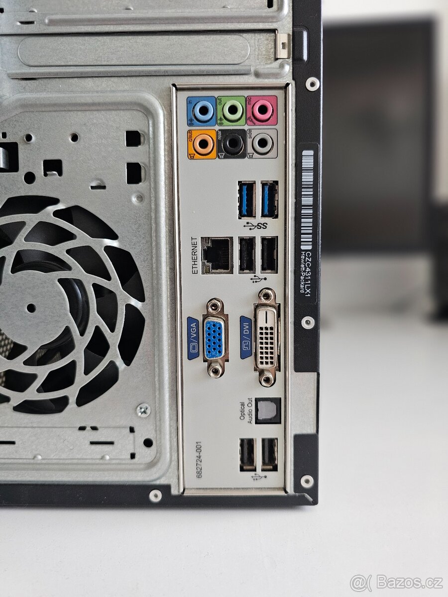 Kancelářský PC s monitorem - AMD, 6GB RAM, SSD - 5