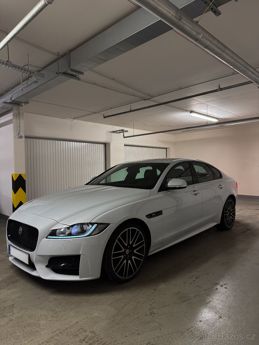 Jaguar XF 3.0D V6 R-SPORT - 5