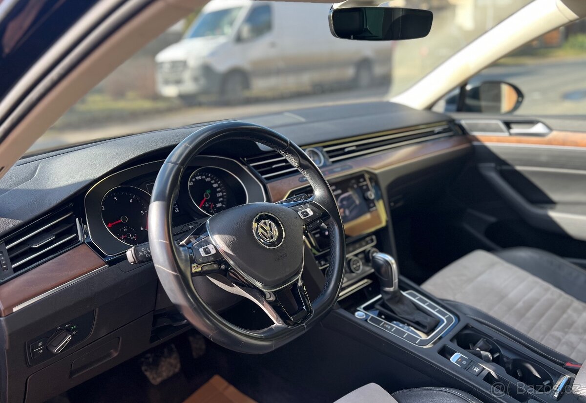 VW Passat B8 Highline 2.0TDI Panorama Matrix Ambient - 5
