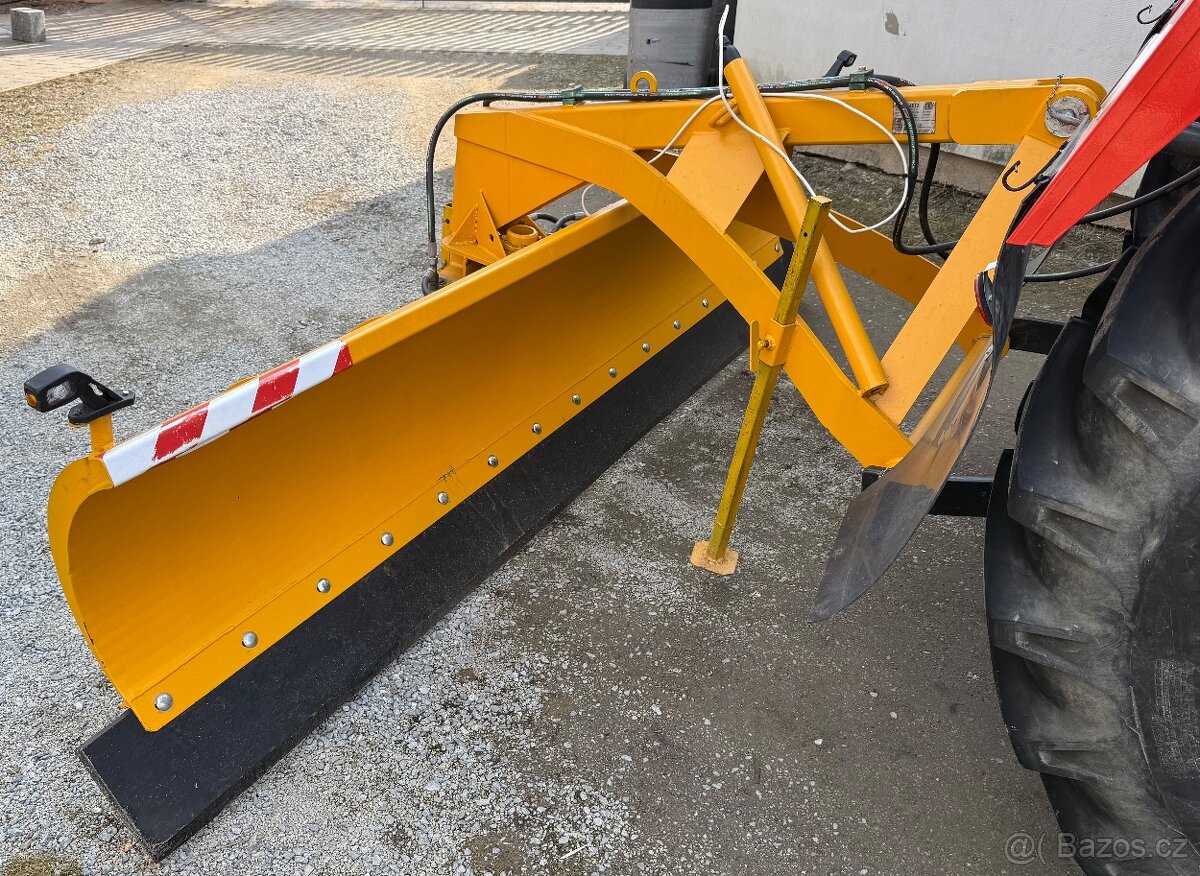 Sněhová radlice za traktor - 5