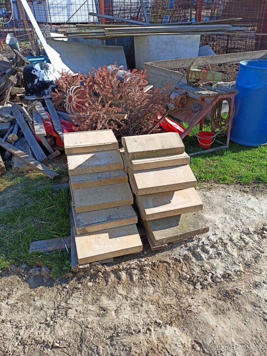 Plotové stříšky - 5