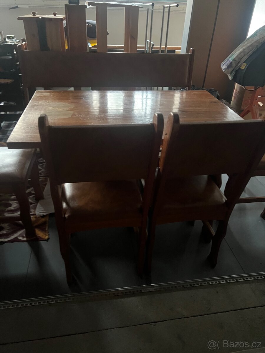 Nabízím dřevěnou jídelní soupravu masiv - 5