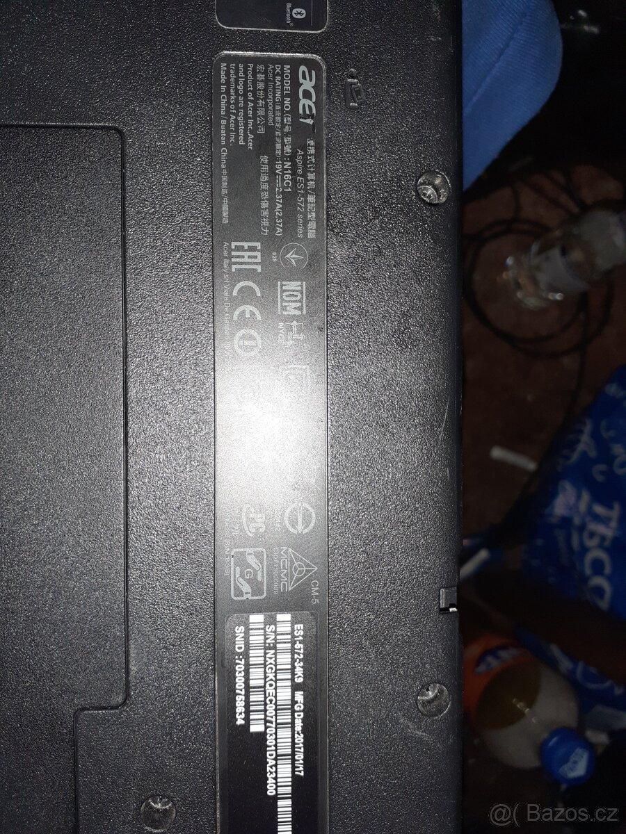 Acer Aspire ES1-572-34K9 - 5