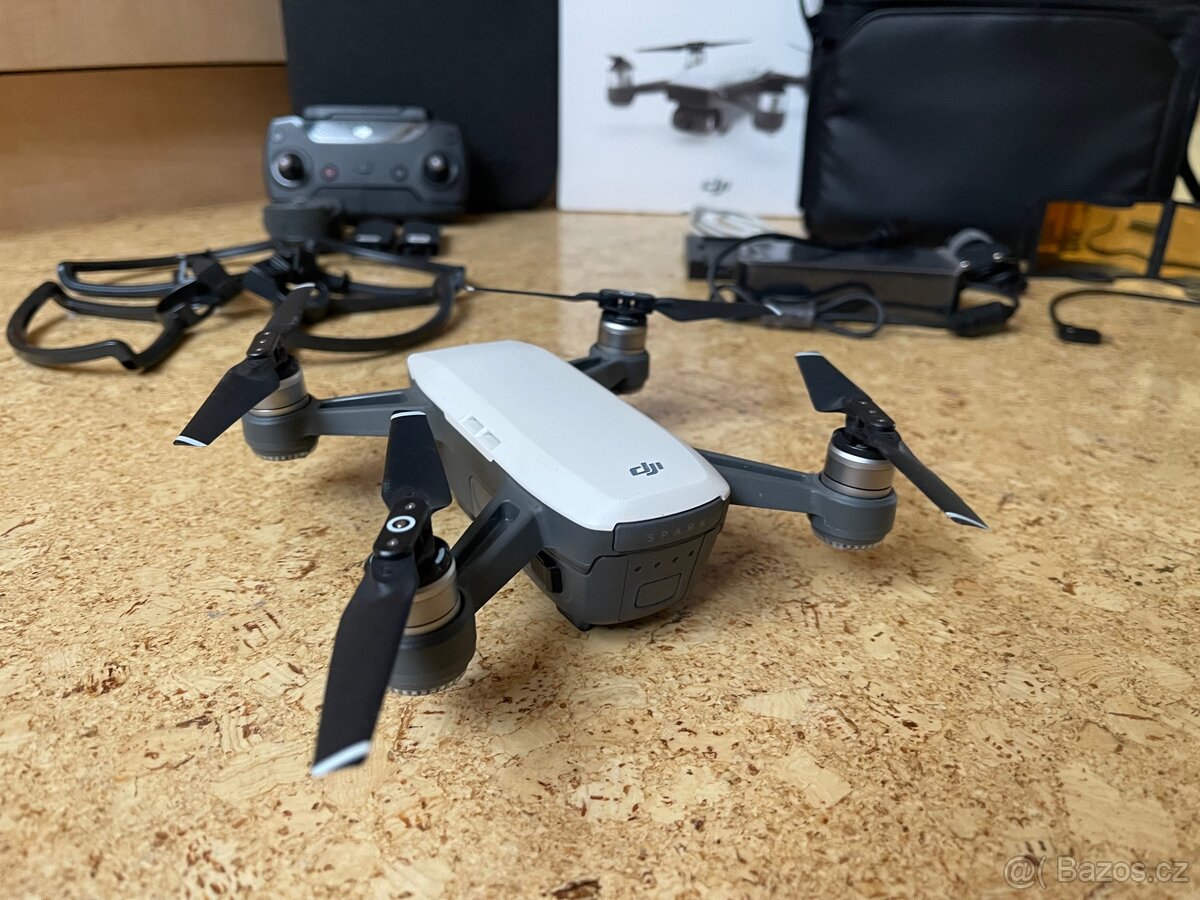 DJI Spark – Fly More Combo - 5