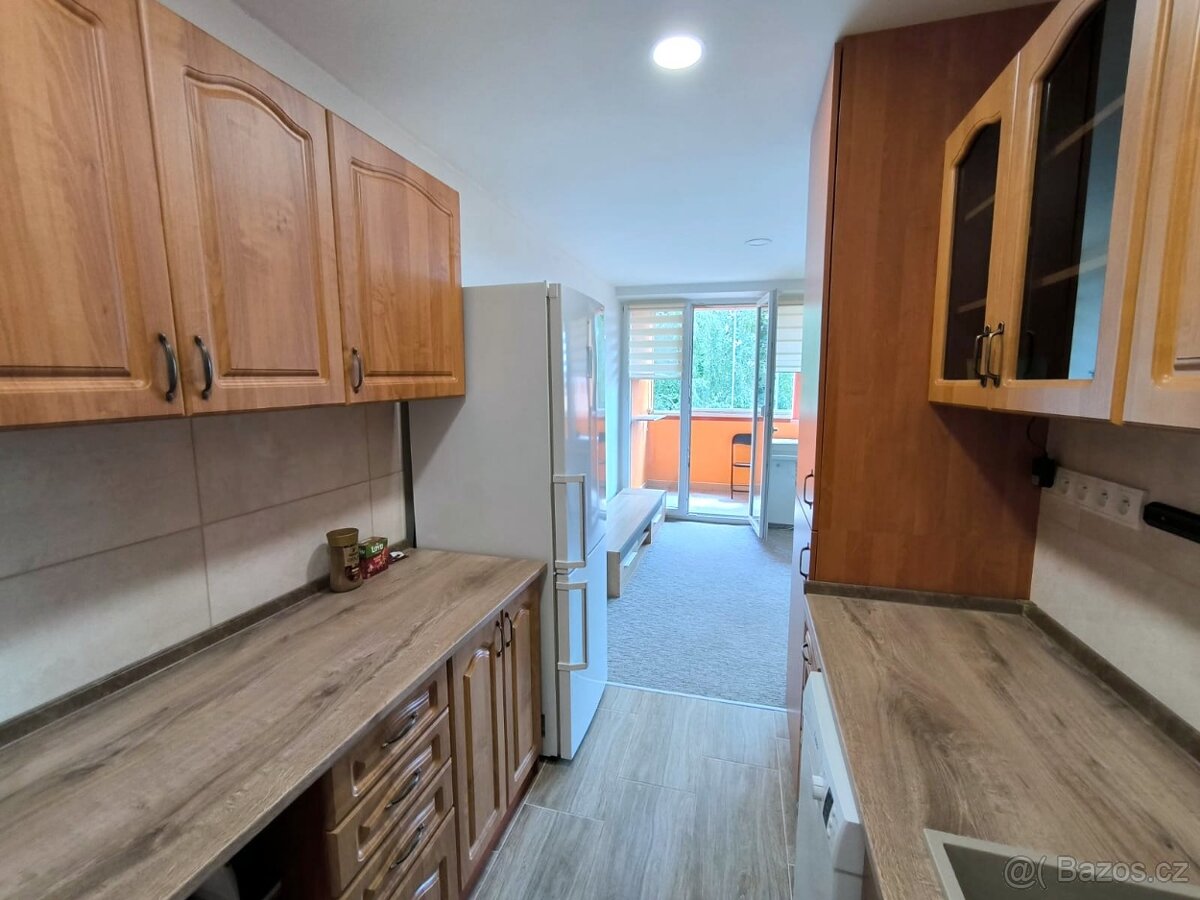 K pronájmu dr. byt 2+kk, 53m2, s velkou lodžií, Orlová - 5